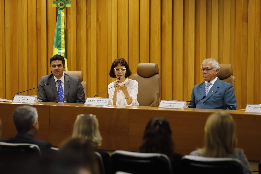 Desembargadora Mari Eleda ao lado do Ministro presidente do CSJT apresenta programa Inova