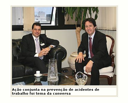 Presidente Gilmar Cavalieri e Rodrigo Minotto do Ministério do Trabalho