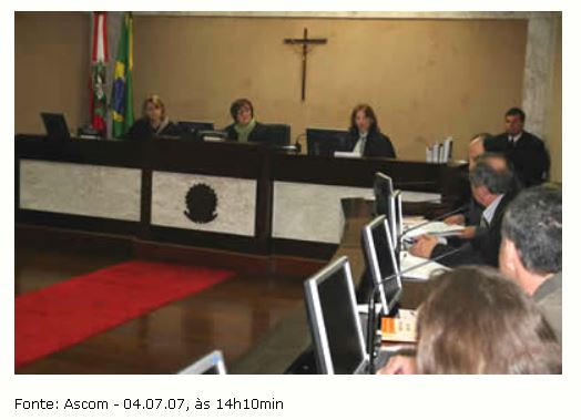 Tribunal em julgamento