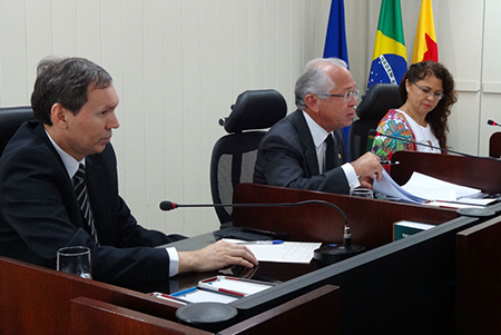 Ccrregedor-geral Ministro Brito Pereira durante sessão