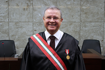 Posse do desembargador Edson Mendes de Oliveira na presidência do TRT-SC