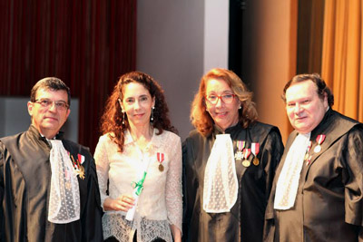 Desembargadora Viviane Colucci recebe condecoração dos gestores do TRT de Pernambuco