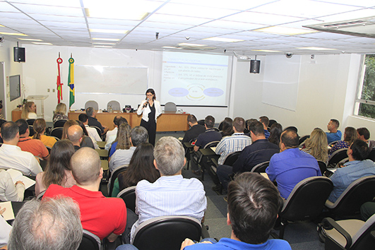 Teresa Pinheiro fala sobre licitações sustentáveis
