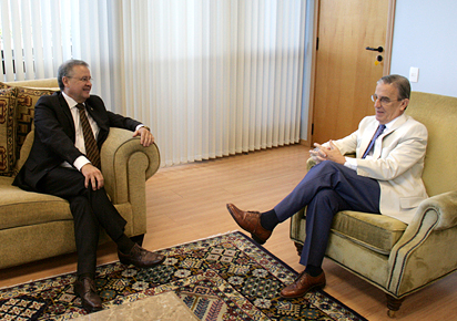 Visita do presidente Edson Mendes de Oliveira ao presidente do TJ-SC, desembargador Cláudio Barreto Dutra