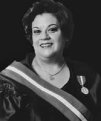 Foto em preto e branco de Lígia Maria Teixeira Gouvêa 