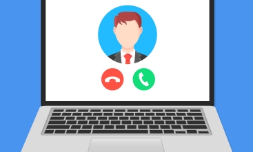 Ilustração de um notebook aberto mostrando uma chamada de videoconferência