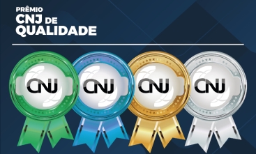 arte do prêmio cnj de qualidade com medalhas ilustrativas nas cores verde, azul, amarelo e cinza