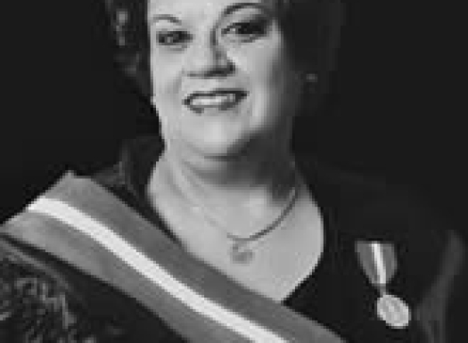 Foto em preto e branco de Lígia Maria Teixeira Gouvêa 