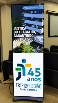 Totem dos 45 anos