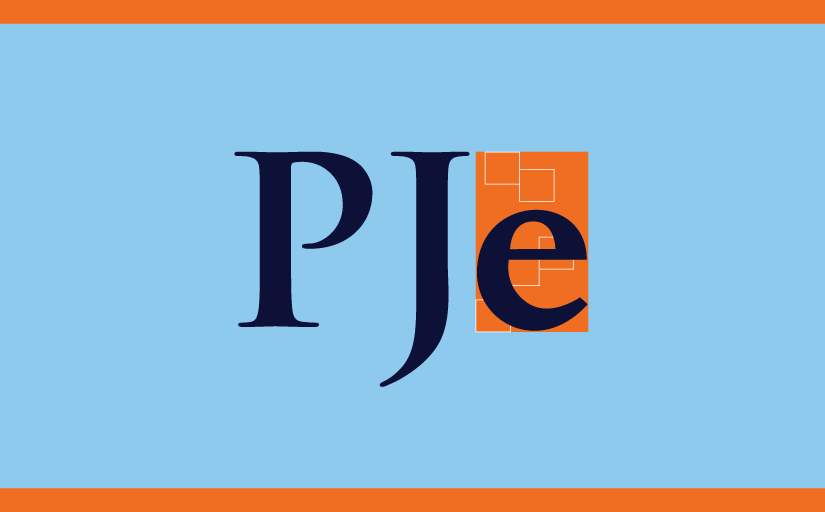 Logotipo do PJe em azul escuro sobre fundo azul claro