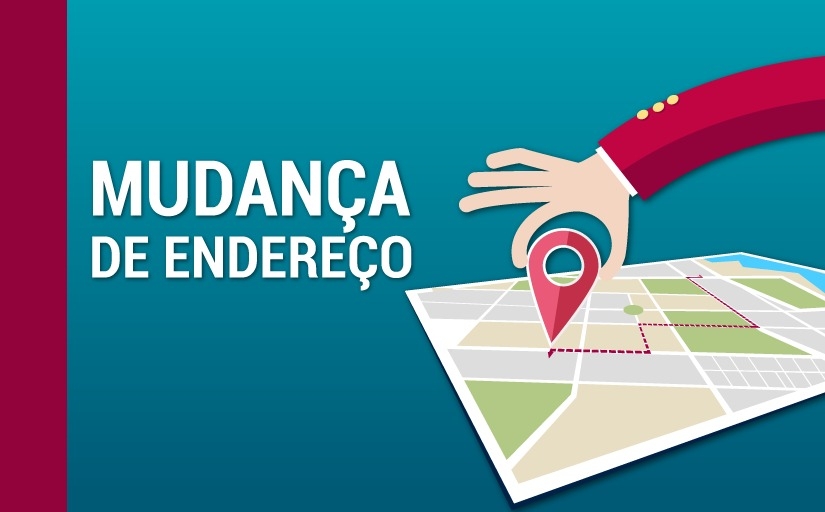 Ilustração de uma mão branca sobre um mapa, apontando para um local específico e ao lado os dizeres "Mudança de endereço"