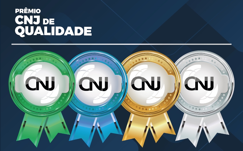 arte do prêmio cnj de qualidade com medalhas ilustrativas nas cores verde, azul, amarelo e cinza