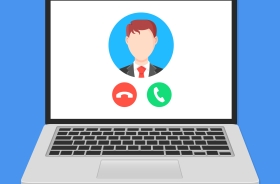 Ilustração de um notebook aberto mostrando uma chamada de videoconferência