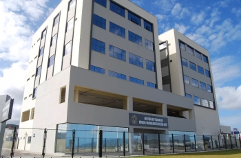 fotografia da fachada do prédio do fórum de são josé