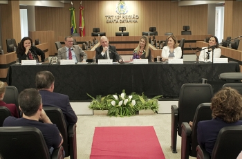 Mesa de abertura do 4º Módulo da Ejud-12